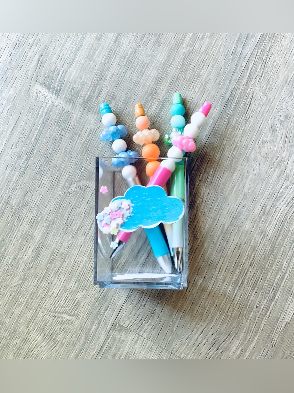 NEW📚 Homemade Crafted Beaded Pens & Acrylic Pen Holder OS